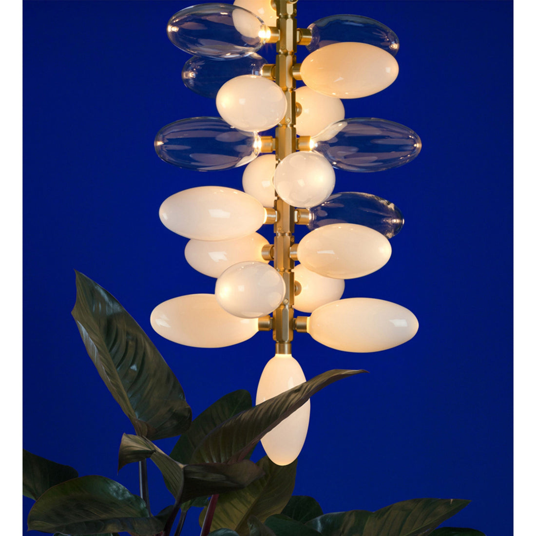 Kingdom Chandelier 21"W 77 Lights