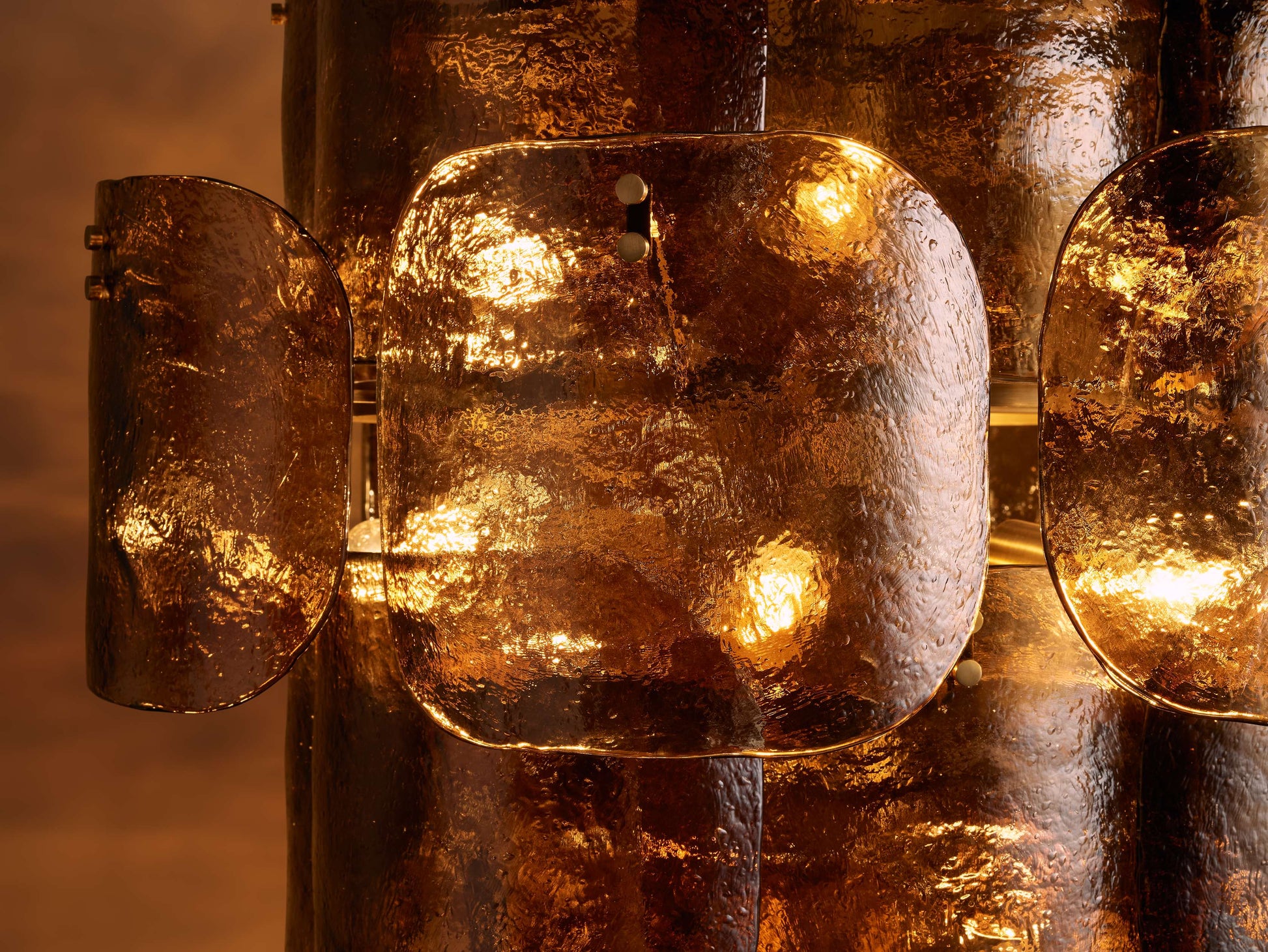 Plaire Round Chandelier-Fanci Lamps