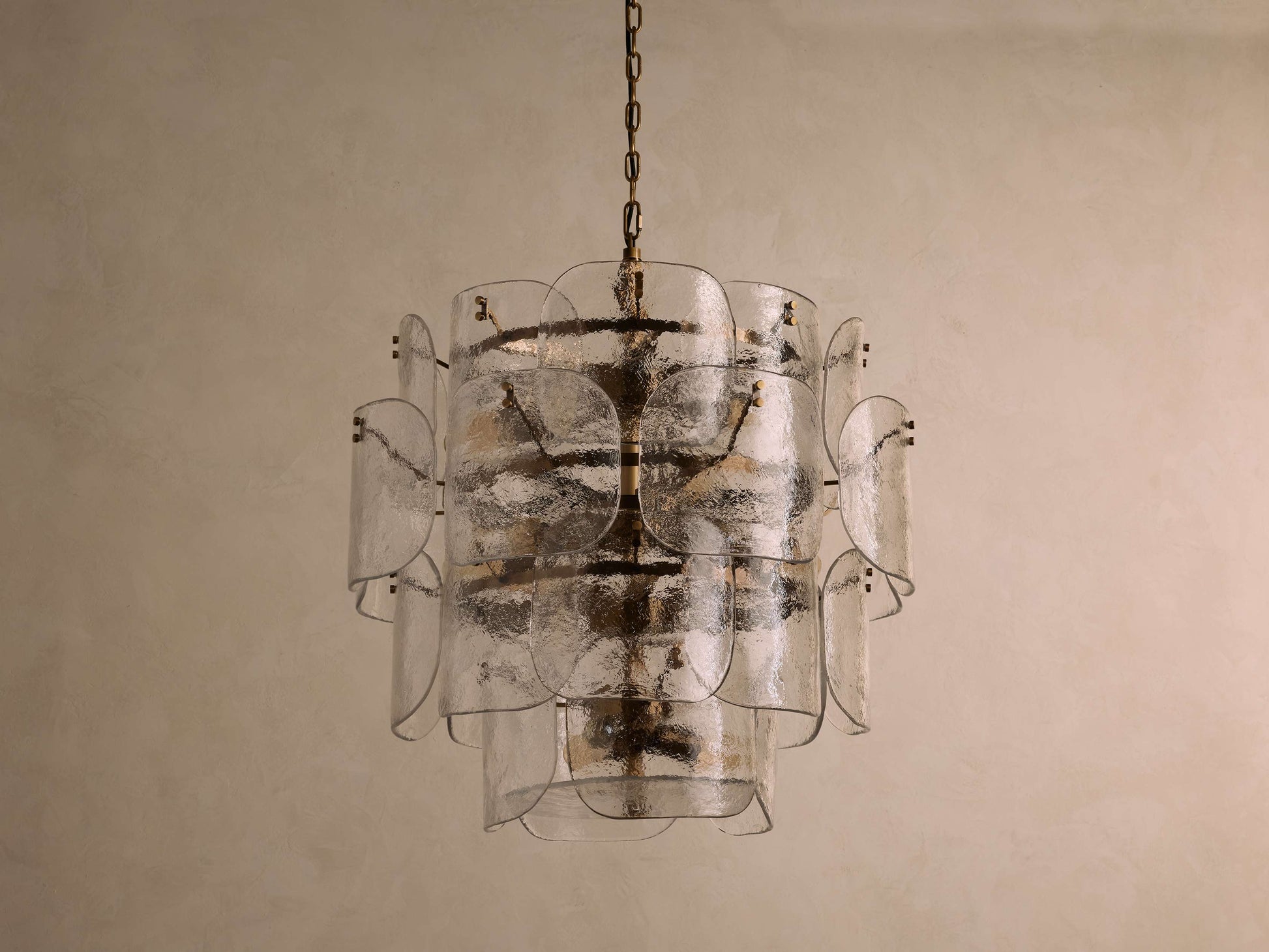 Plaire Round Chandelier-Fanci Lamps