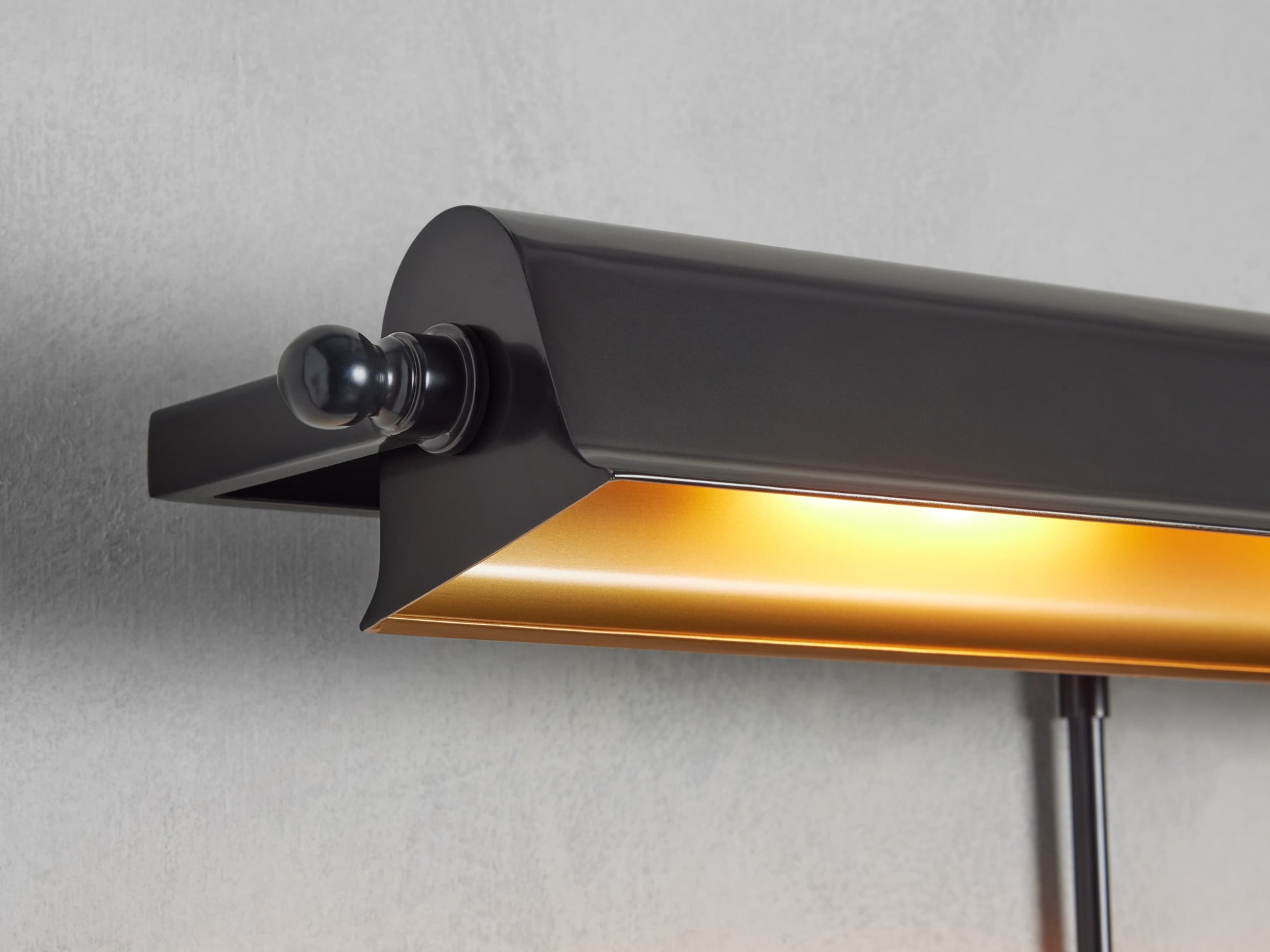 Premont Picture Light-Fanci Lamps